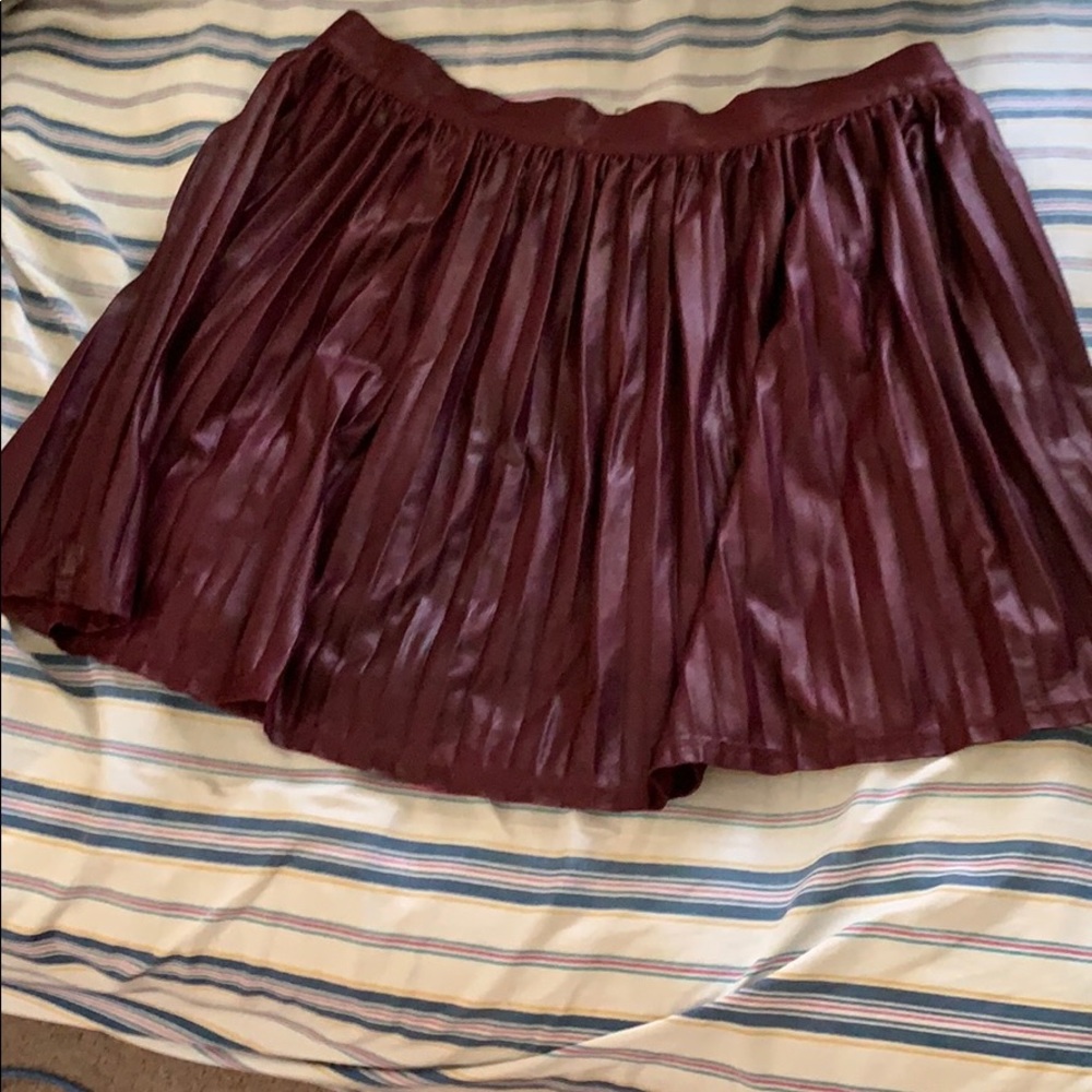 Bongo pleated Magenta skirt